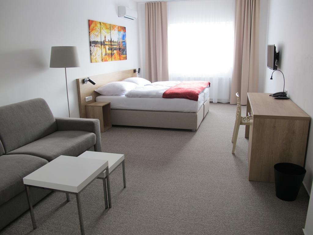 Hotel Kapitol Most Room photo
